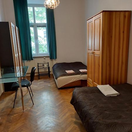 קרקוב Apartment Mariacki Tower מראה חיצוני תמונה